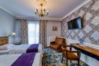 Отель Grand Częstochowa Ченстохова Двухместный номер с 2 отдельными кроватями-1